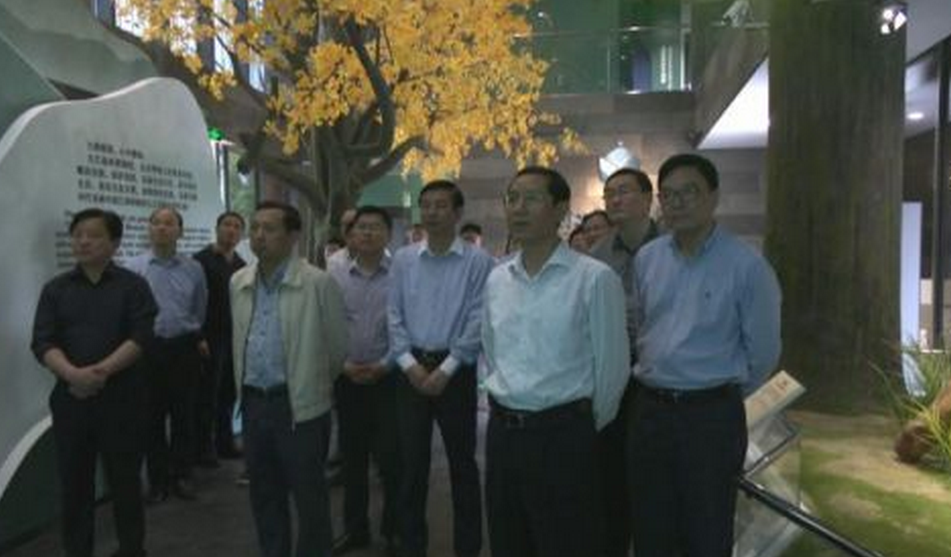 五一劳动节 林书记没有给自己放假，为他点赞！