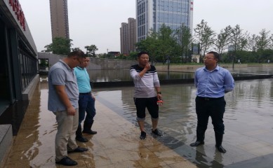 一面党旗，，就是一份信仰 一名党员，，就是一份责任担任