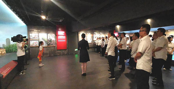 童声传递薪火 赓继抗洪心灵&mdash;&mdash;遵义小学发展红围巾解说员活动