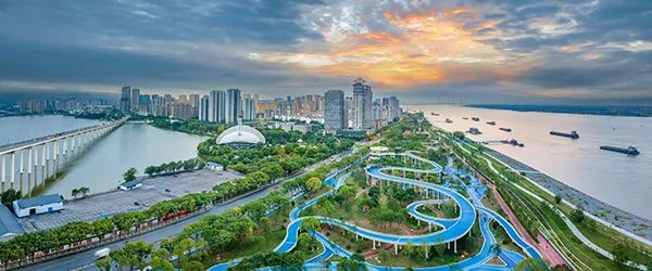 缓步浔渭南畔 在诗意中感触声声慢&mdash;&mdash;记长江文化公园青年解说团队